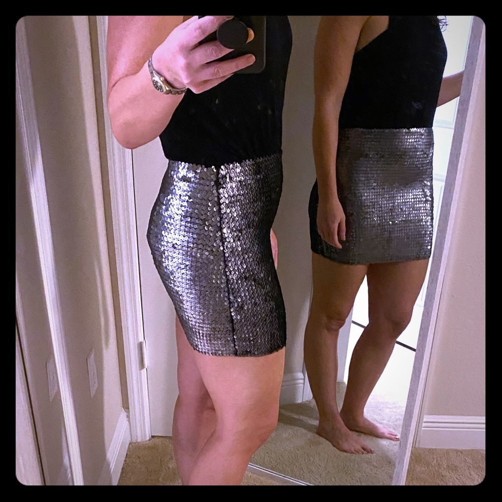 Sequence mini skirt